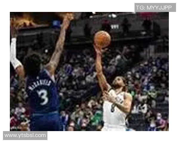 明尼苏达森林狼放弃打算引进猛龙巨星凯尔-洛瑞，背后的深层原因解析